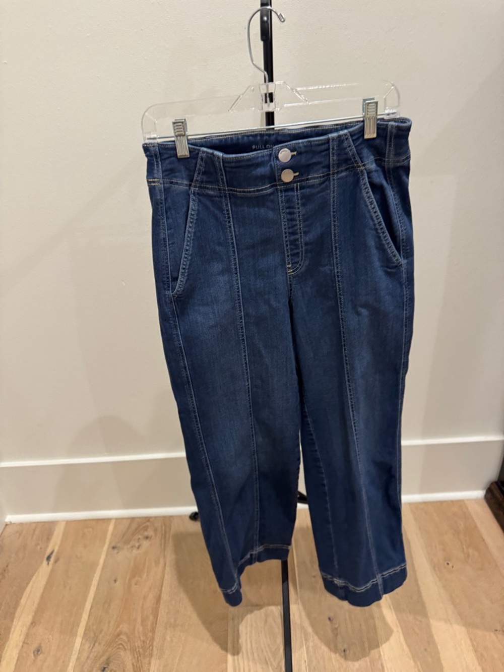 Chico's Dark Blue Cropped Seam-Front Jeans